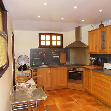 Les Amphores Villa *